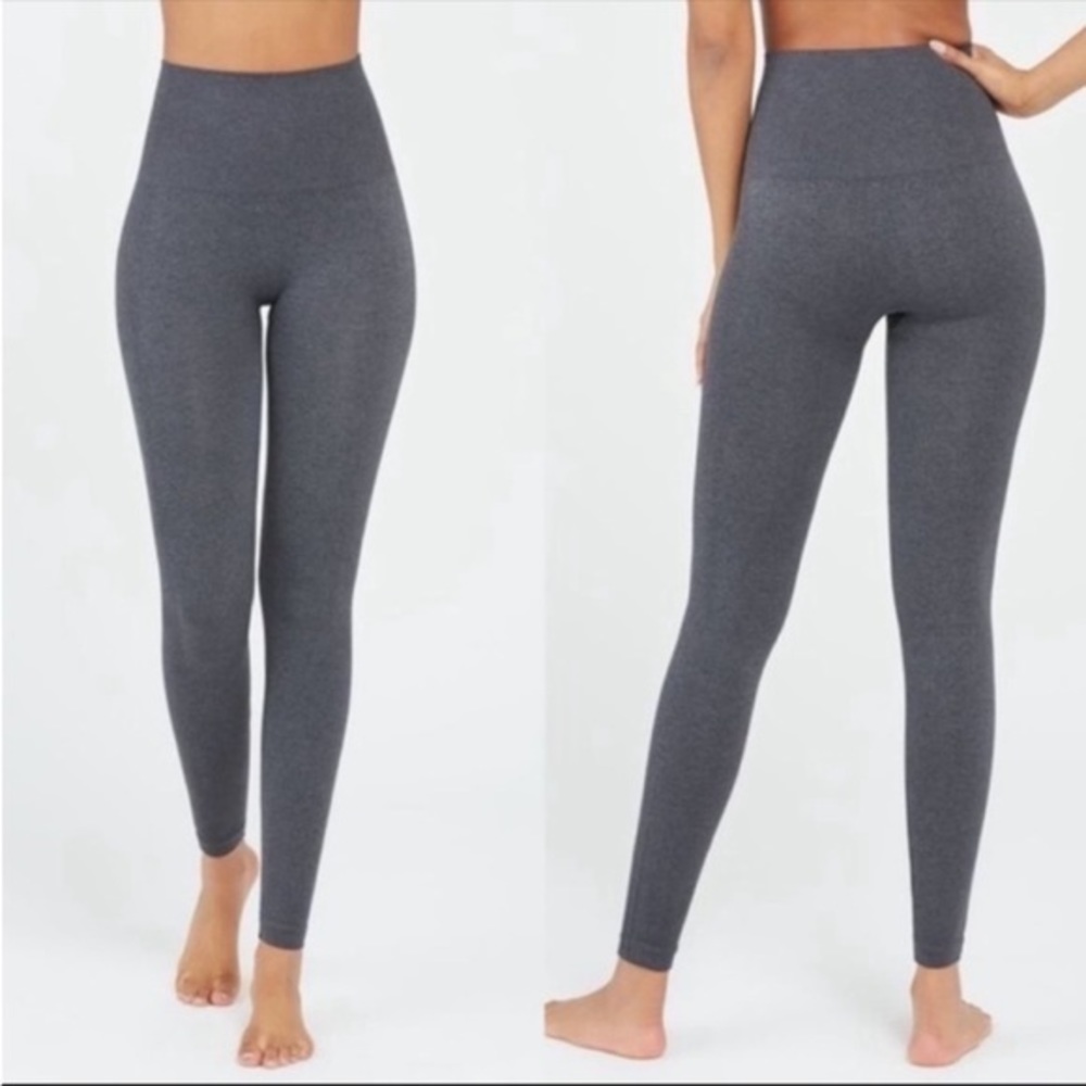 SPANX Look At Me Now Seamless Charcoal Leggings Size‎ Medium